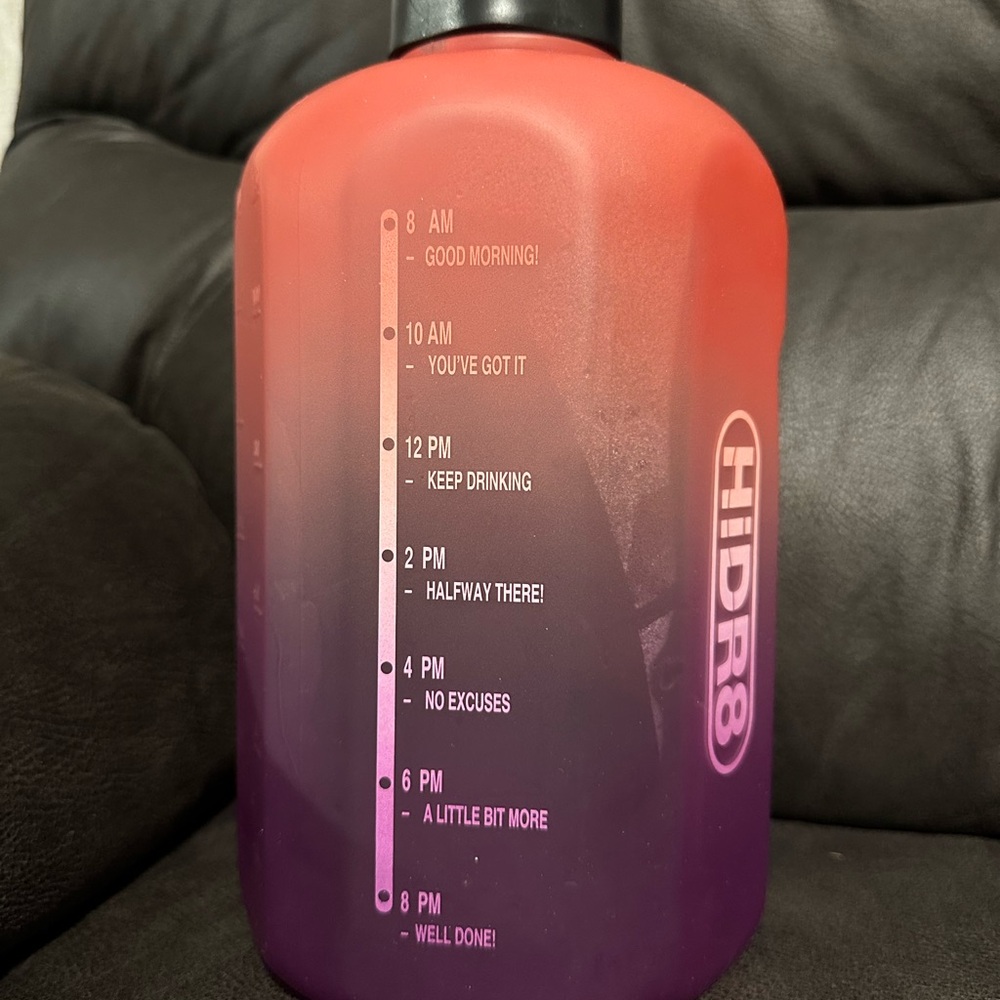 HIDR8 Gradient Water Bottle - Red and Purple